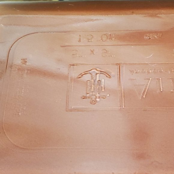 Anchor Hocking Non-Stick Brick Red Loaf Pan - Picture 3 of 6